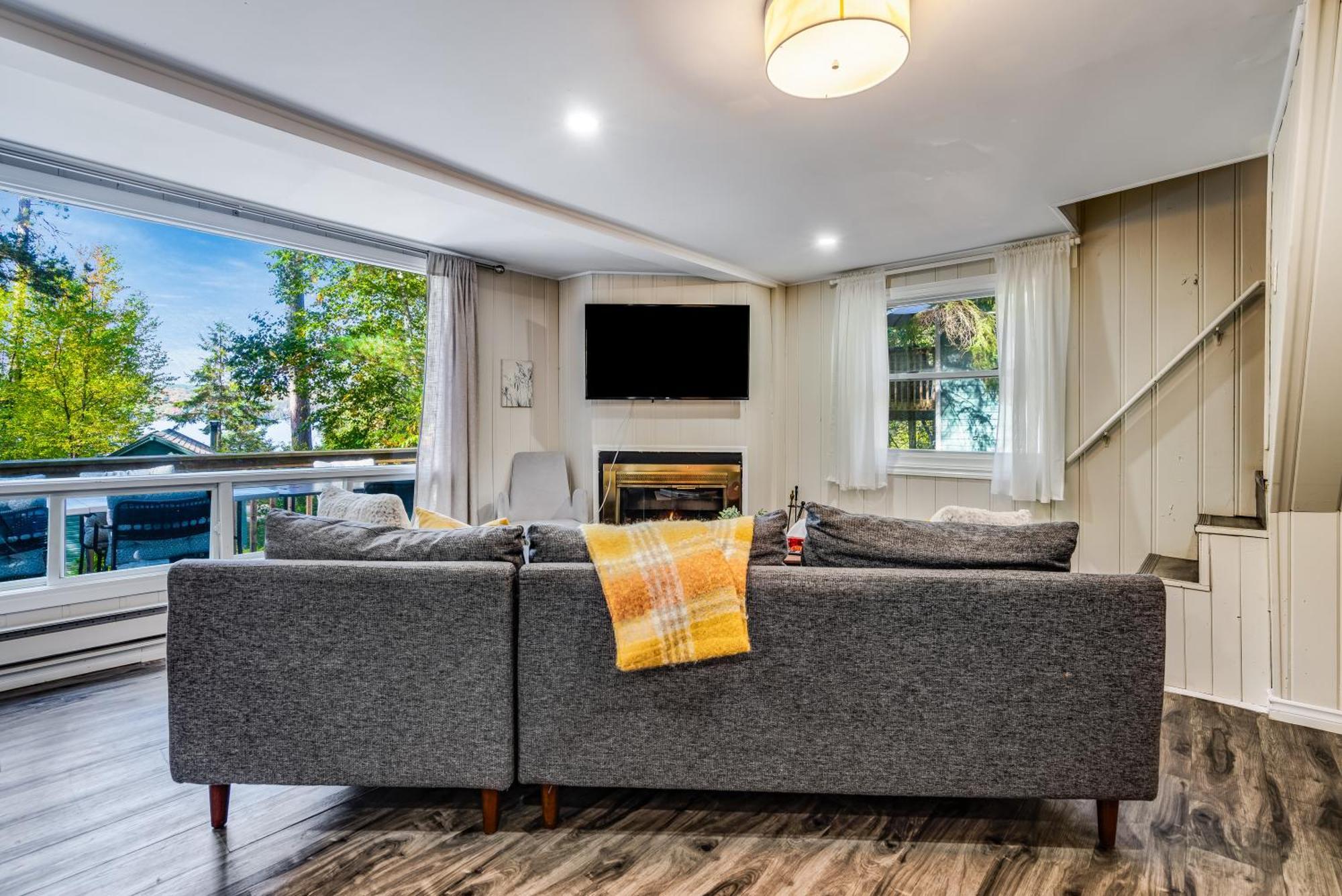 Willa Muskoka Waterfront Retreat Dwight Zewnętrze zdjęcie