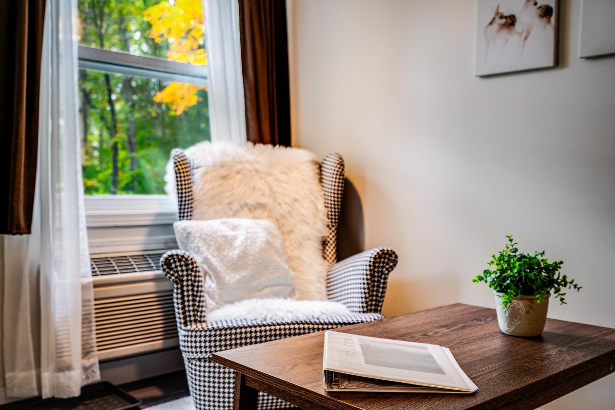 Willa Muskoka Waterfront Retreat Dwight Zewnętrze zdjęcie