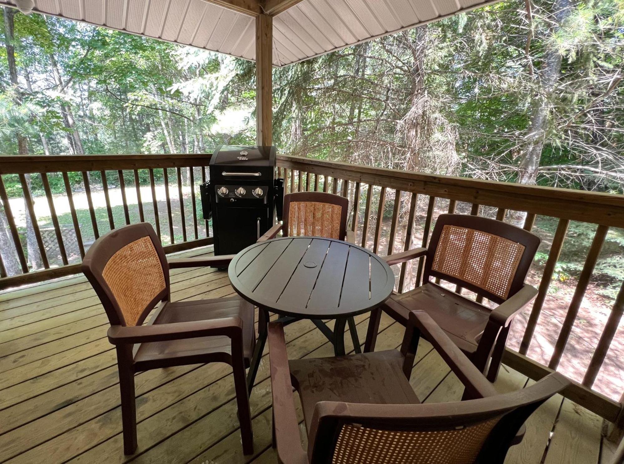 Willa Muskoka Waterfront Retreat Dwight Zewnętrze zdjęcie
