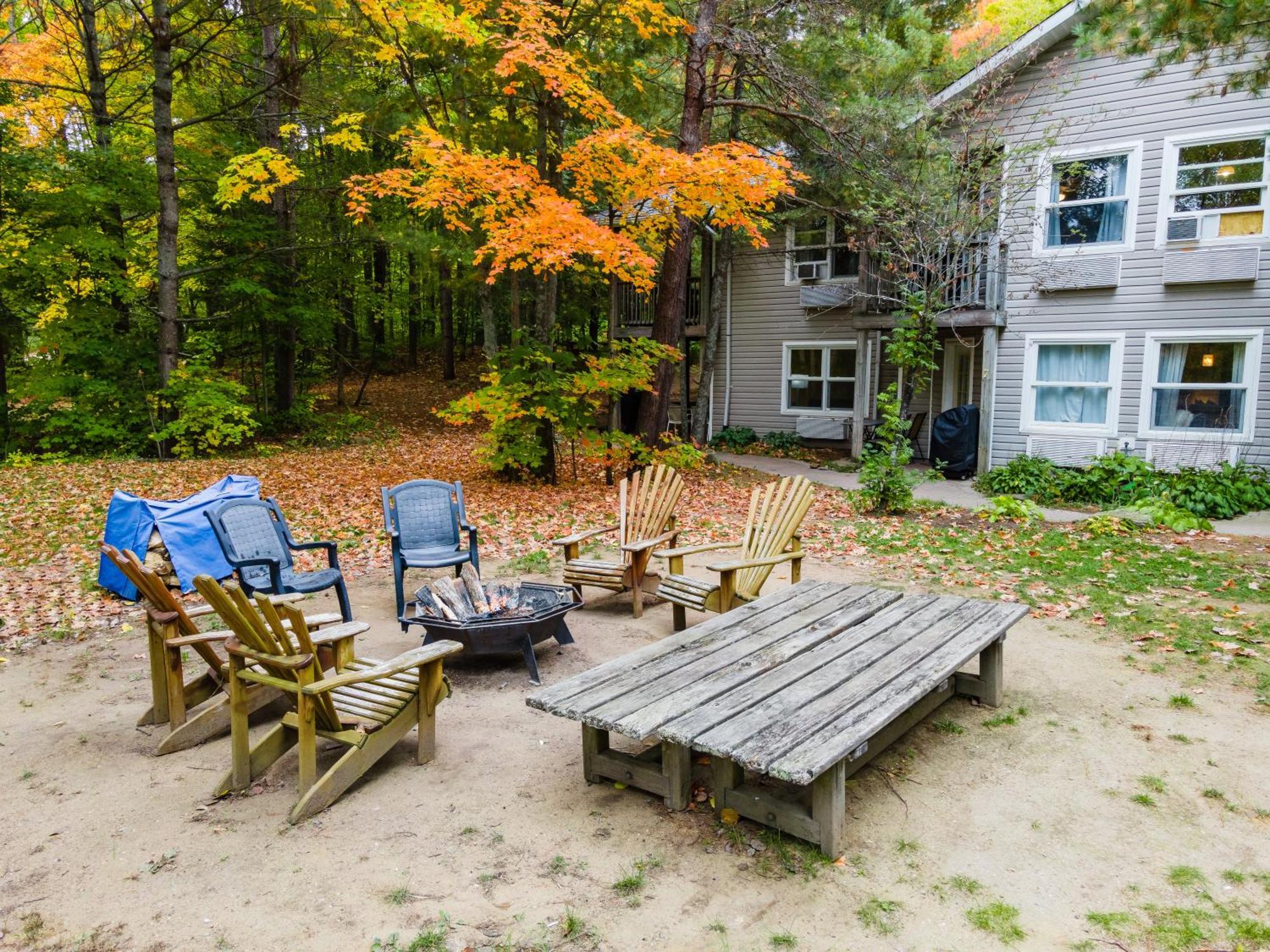 Willa Muskoka Waterfront Retreat Dwight Zewnętrze zdjęcie